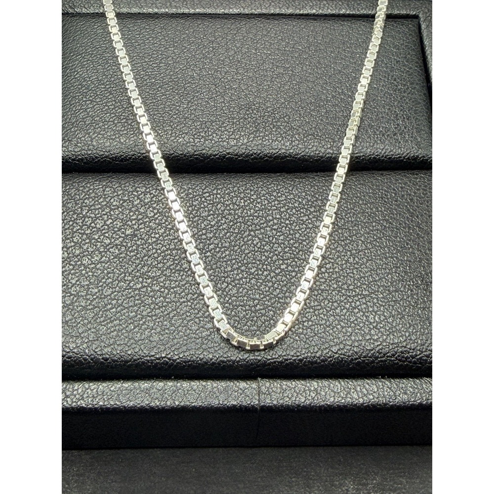 New Condition Sterling Silver 24" 1.45mm Box Chain Necklace 6 Grams J9
